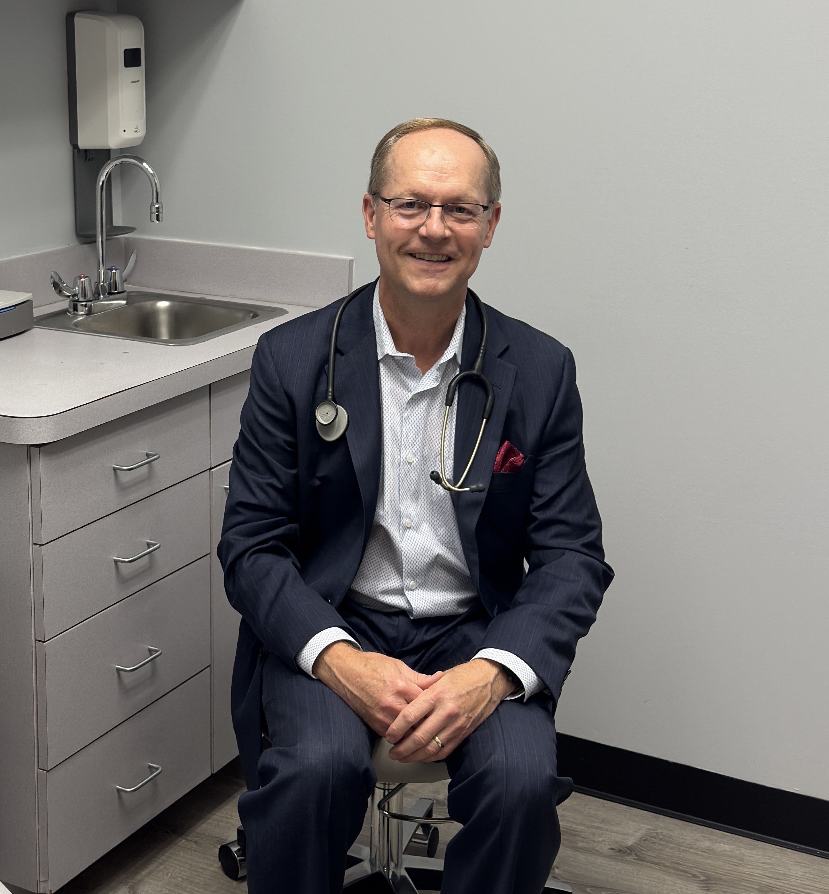 Dr. Kevin R Krause